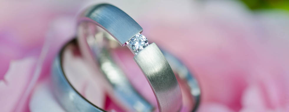 Header Ringe angeschnitten